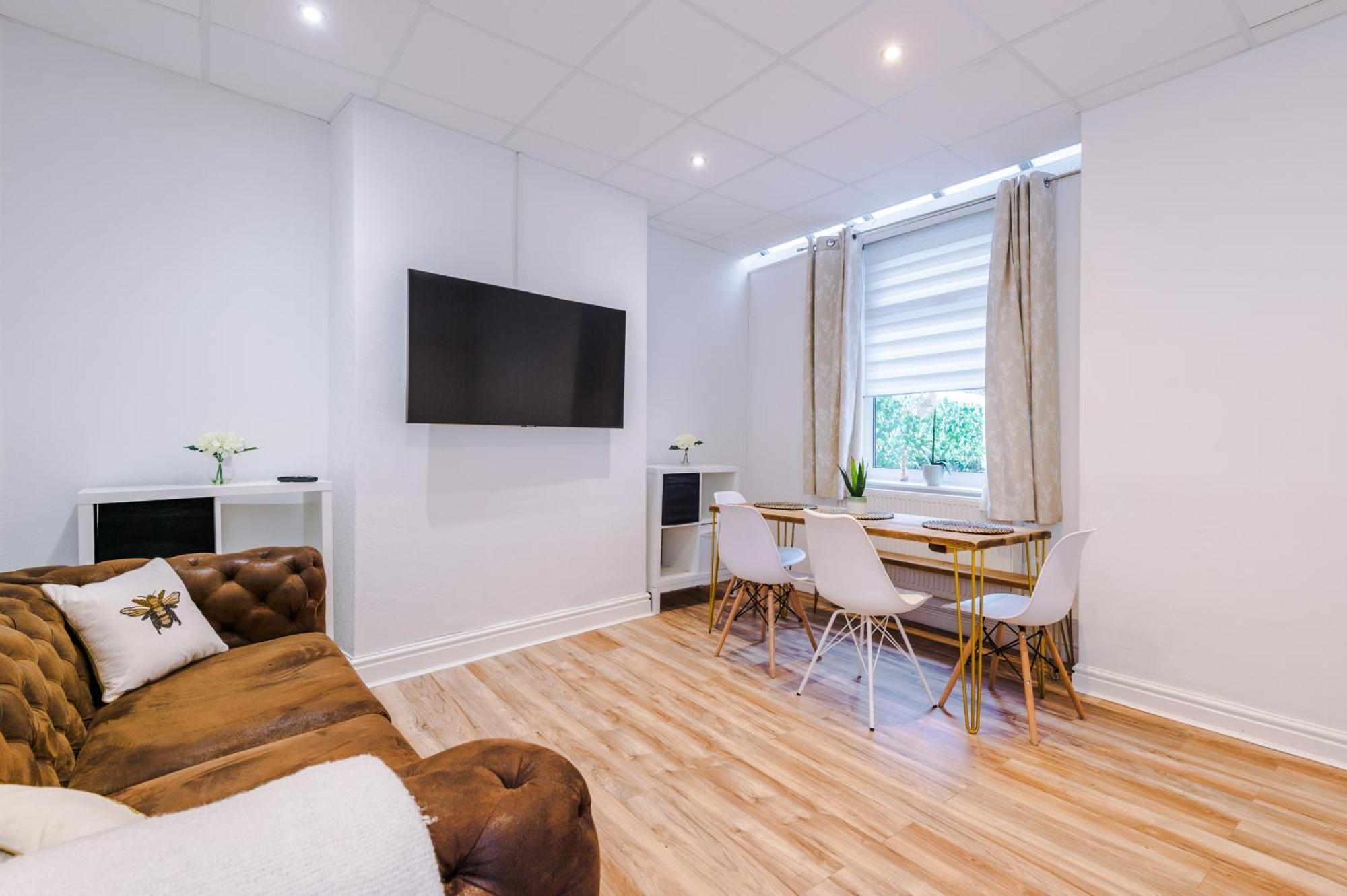 4 Bedroom Victorian House Manchester Ngoại thất bức ảnh